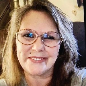 Meet your Posher, Tonya